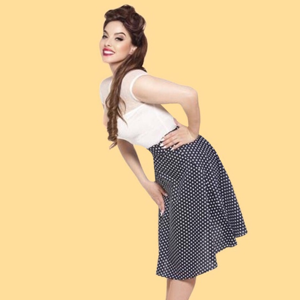 ❤️HOST PICK!❤️ K&H Latest Flame Polka Dot Skirt - Picture 2 of 5